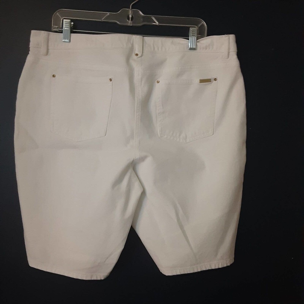 Chico's Sz3 White Denim Shorts Casual Comfort Versatile - Picture 5 of 6